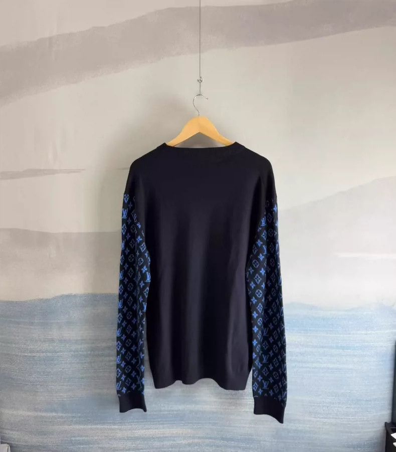 Louis Vuitton Louis Vuitton Black Blue Pattern Sweater L Size-yf Size US L / EU 52-54 / 3 - 4 Thumbnail