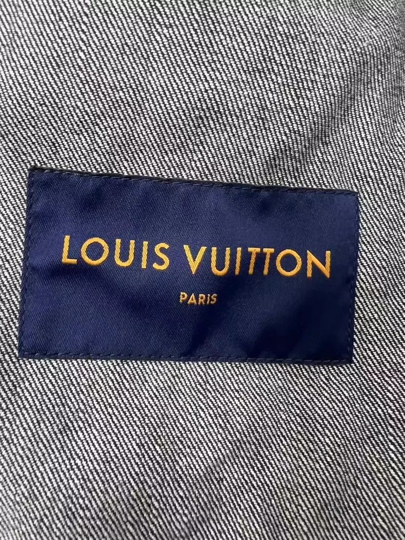 Louis Vuitton Louis Vuitton Logo Denim Jacket with Tags-yf Size US L / EU 52-54 / 3 - 5 Thumbnail