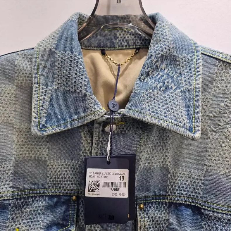 Louis Vuitton Louis Vuitton 3D Check Logo Denim Jacket-yf Size US L / EU 52-54 / 3 - 2 Thumbnail