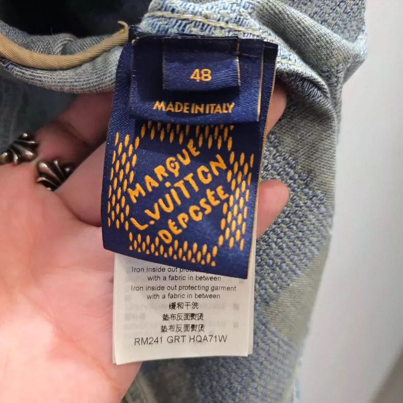 Louis Vuitton Louis Vuitton 3D Check Logo Denim Jacket-yf Size US L / EU 52-54 / 3 - 4 Thumbnail