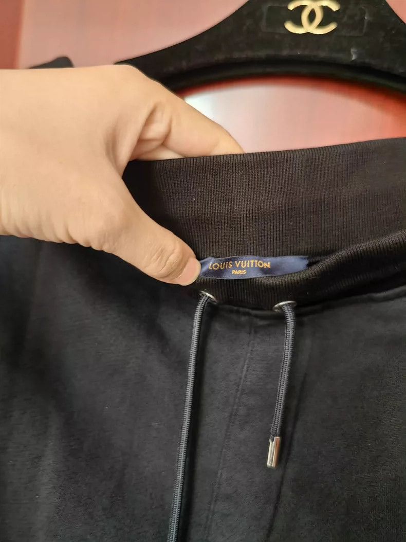 Louis Vuitton LV Logo Sports Pants Size L for Sale-yf Size US 42 / EU 58 - 3 Thumbnail