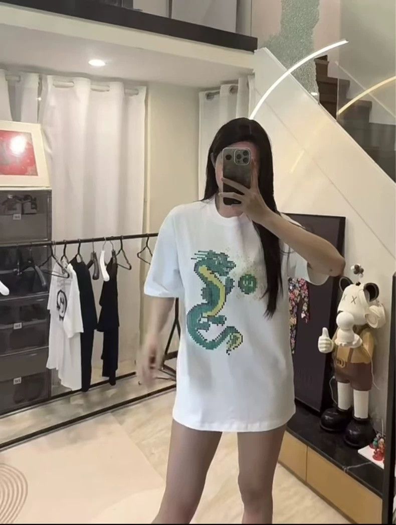 Louis Vuitton Louis Vuitton Limited Edition Dragon Logo Tee-yf Size US M / EU 48-50 / 2 - 7 Thumbnail