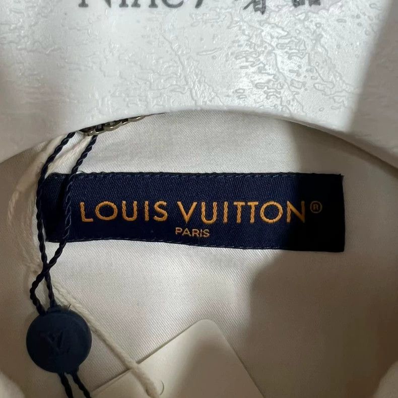 Louis Vuitton Louis Vuitton Short Sleeve Denim Shirt-yf Size US S / EU 44-46 / 1 - 3 Thumbnail