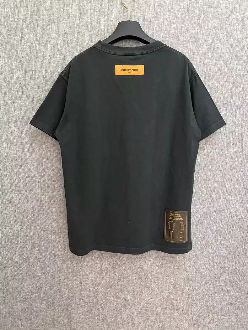 Louis Vuitton Louis Vuitton Short Sleeve T-Shirt Size S-yf Size US S / EU 44-46 / 1 - 2 Thumbnail