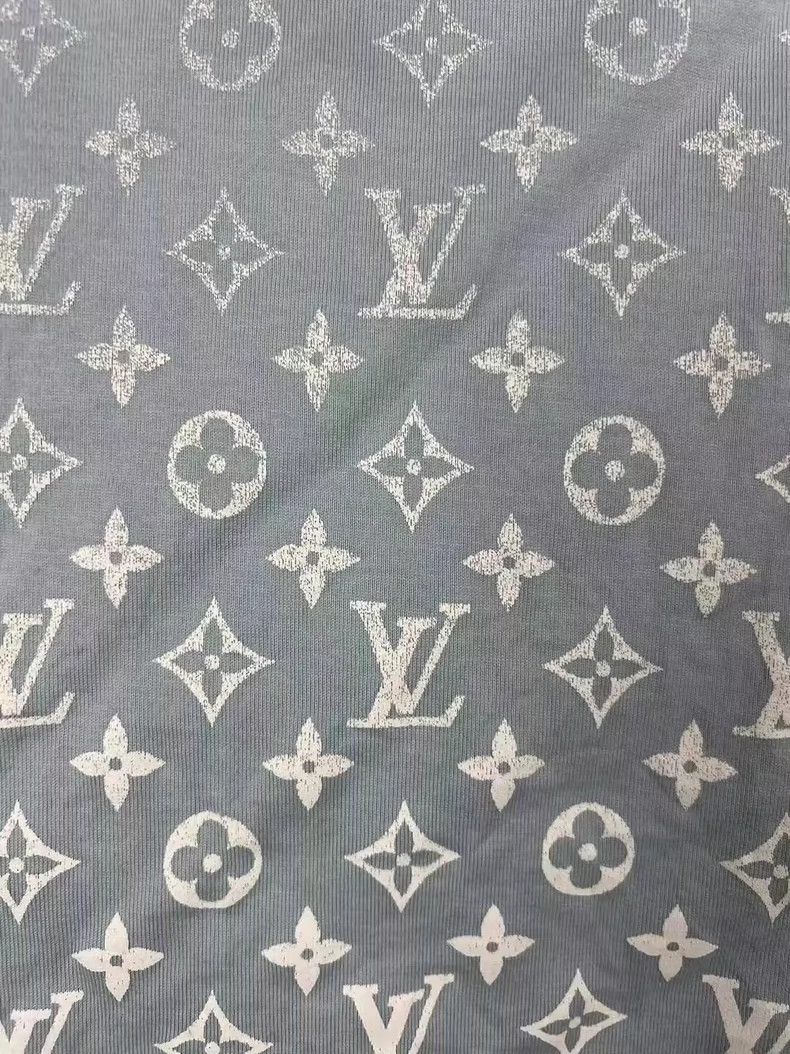 Louis Vuitton Louis Vuitton Gradient Logo Short Sleeve Shirt-yf Size US S / EU 44-46 / 1 - 4 Thumbnail