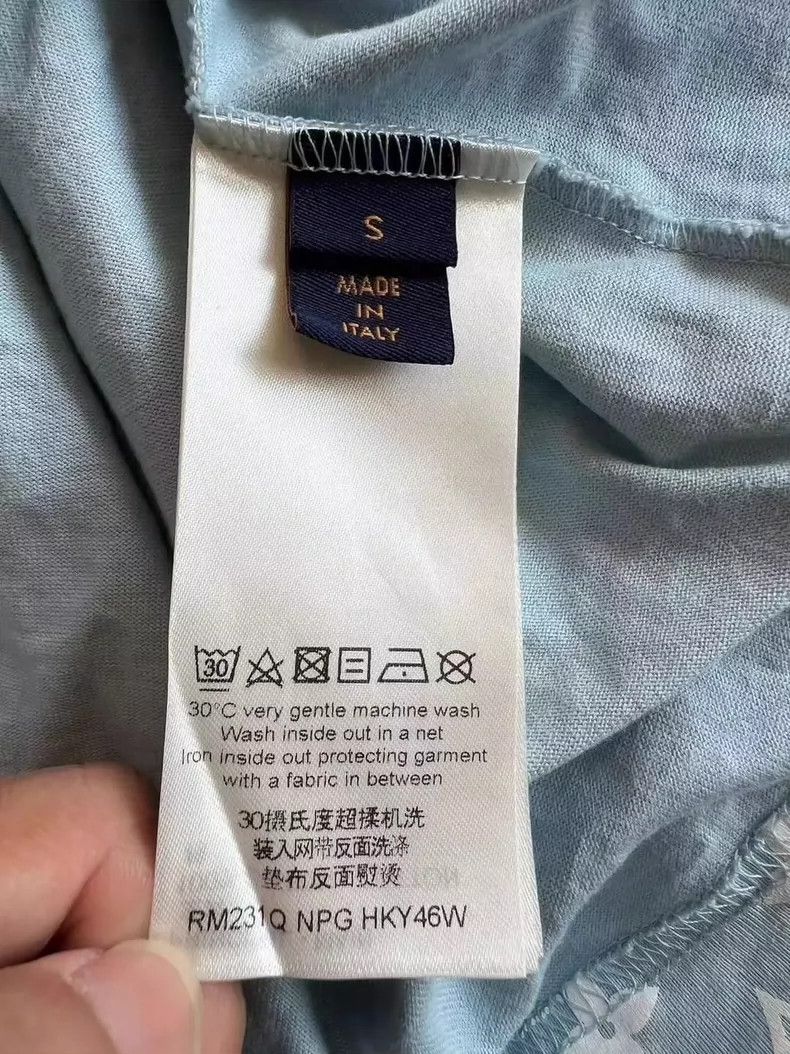 Louis Vuitton Louis Vuitton Gradient Logo Short Sleeve Shirt-yf Size US S / EU 44-46 / 1 - 5 Thumbnail