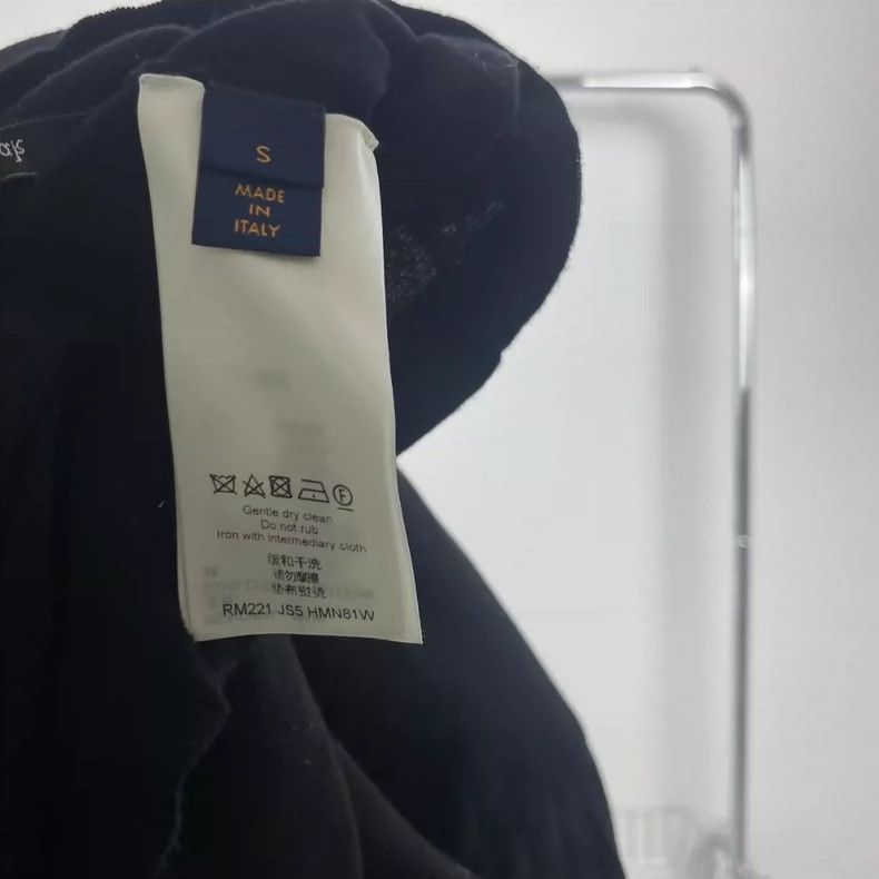 Louis Vuitton Louis Vuitton Black Knit Logo Short Sleeve Shirt-yf Size US S / EU 44-46 / 1 - 4 Thumbnail