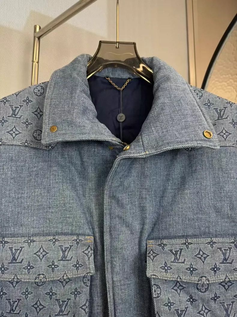 Louis Vuitton Louis Vuitton Embossed Cotton Jacket for Sale-yf Size US XL / EU 56 / 4 - 5 Thumbnail