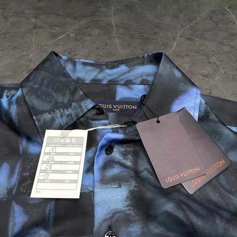 Louis Vuitton Louis Vuitton Silk Shirt with Checker Pattern-yf Size US M / EU 48-50 / 2 - 3 Thumbnail
