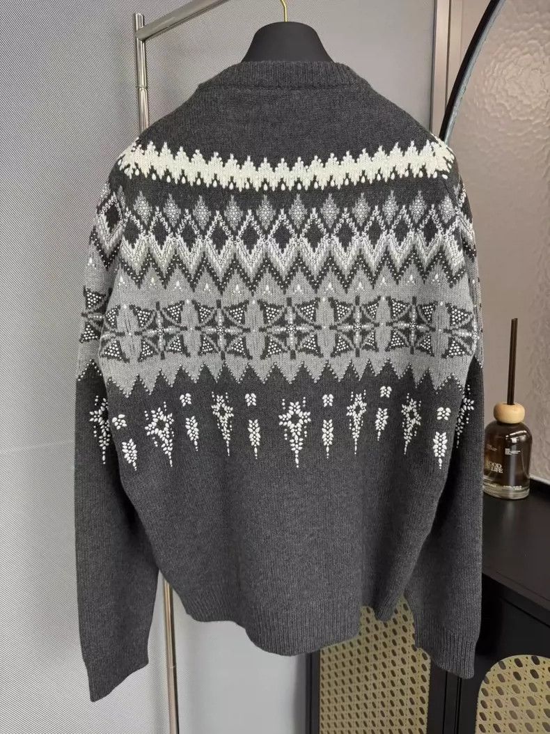 Louis Vuitton Louis Vuitton Gray Knit Sweater with Design-yf Size US L / EU 52-54 / 3 - 2 Thumbnail