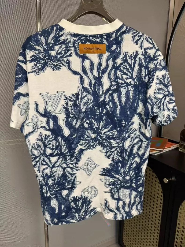 Louis Vuitton Louis Vuitton Blue and White Knit Short Sleeve-yf Size US XL / EU 56 / 4 - 2 Thumbnail