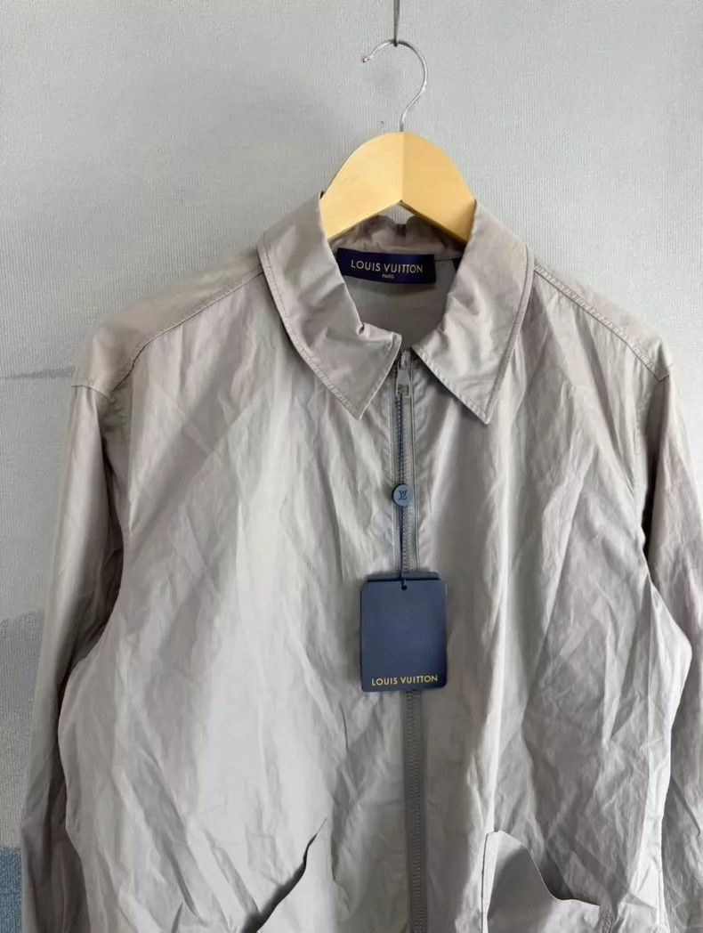 Louis Vuitton Louis Vuitton Gray Zip Shirt Size XS-yf Size US XS / EU 42 / 0 - 2 Thumbnail
