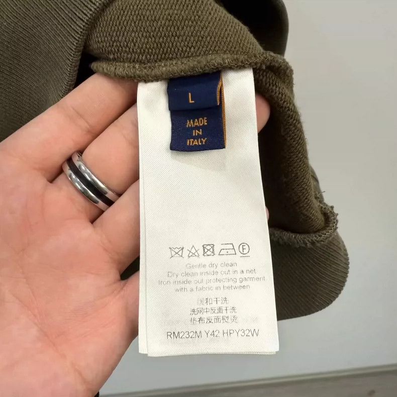 Louis Vuitton LV Louis Vuitton Olive Green Sweatshirt-yf Size US L / EU 52-54 / 3 - 4 Thumbnail