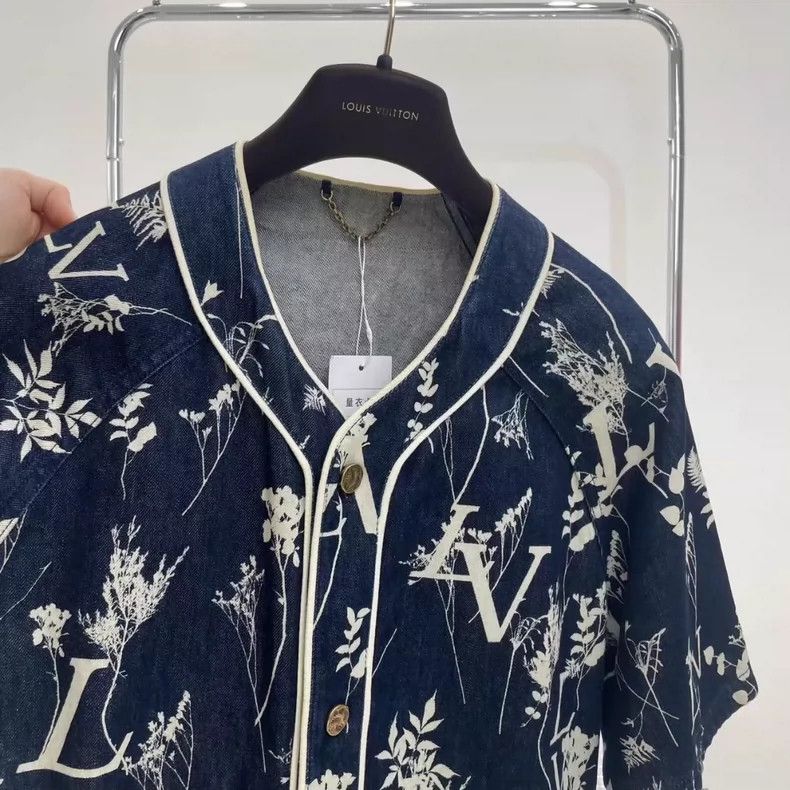 Louis Vuitton Louis Vuitton Short Sleeve Baseball Shirt-yf Size US M / EU 48-50 / 2 - 3 Thumbnail