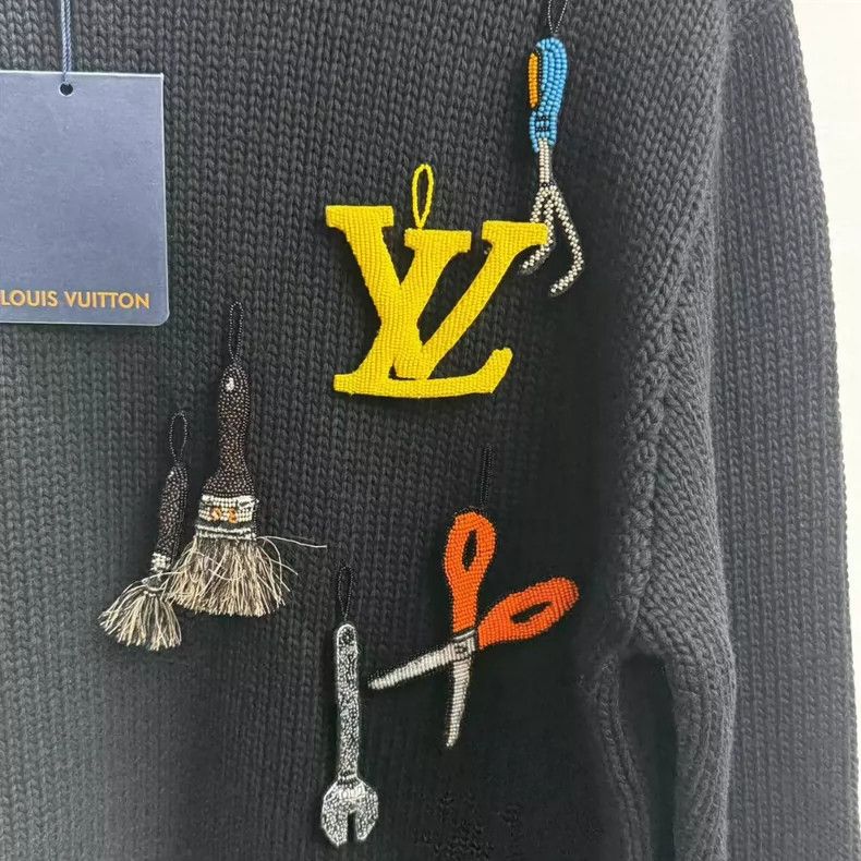 Louis Vuitton LV Louis Vuitton Black Long Sleeve Sweater-yf Size US M / EU 48-50 / 2 - 3 Thumbnail