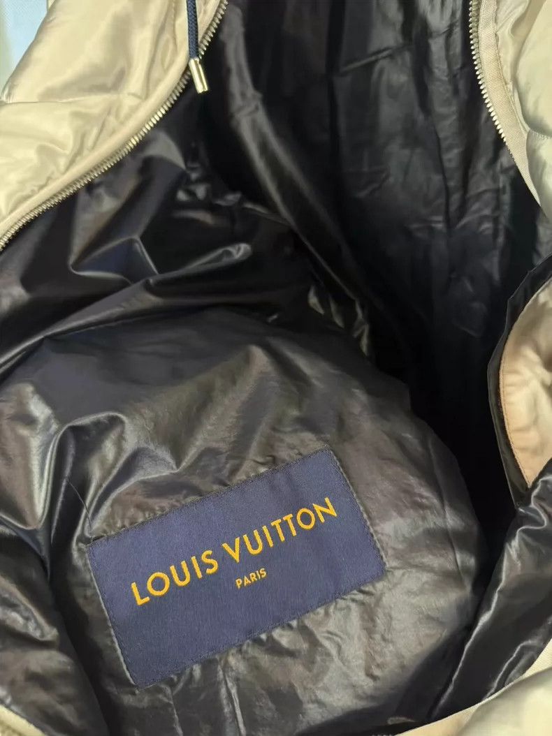 Louis Vuitton Louis Vuitton Silver Quilted Jacket Outerwear-yf Size US L / EU 52-54 / 3 - 5 Thumbnail