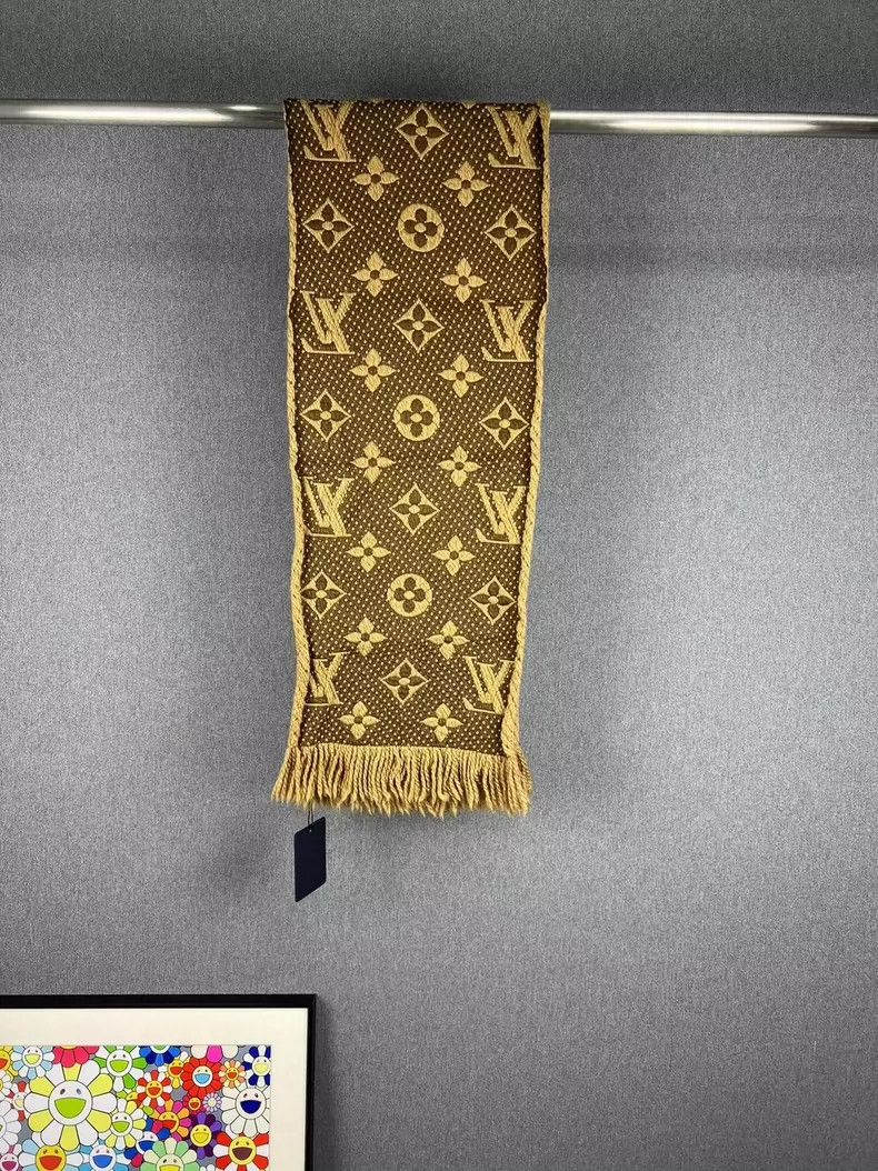 Louis Vuitton Louis Vuitton Caramel Wool Scarf Brand New-yf Size ONE SIZE - 2 Thumbnail