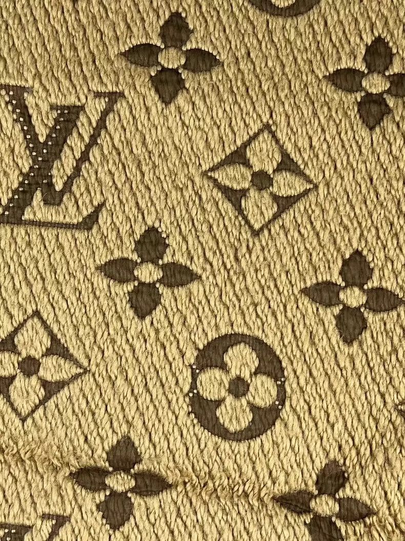 Louis Vuitton Louis Vuitton Caramel Wool Scarf Brand New-yf Size ONE SIZE - 4 Thumbnail