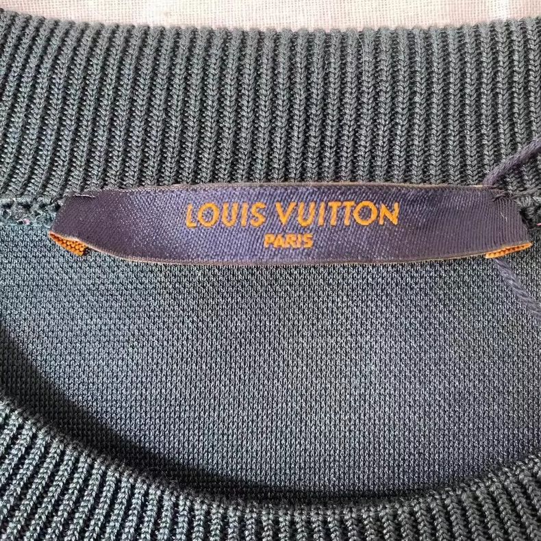 Louis Vuitton Louis Vuitton Gray Pink Sweatshirt with Logo-yf Size US M / EU 48-50 / 2 - 3 Thumbnail
