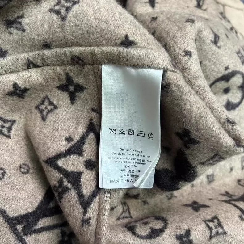 Louis Vuitton Louis Vuitton Alpaca Jacket in Size L-yf Size US L / EU 52-54 / 3 - 6 Thumbnail