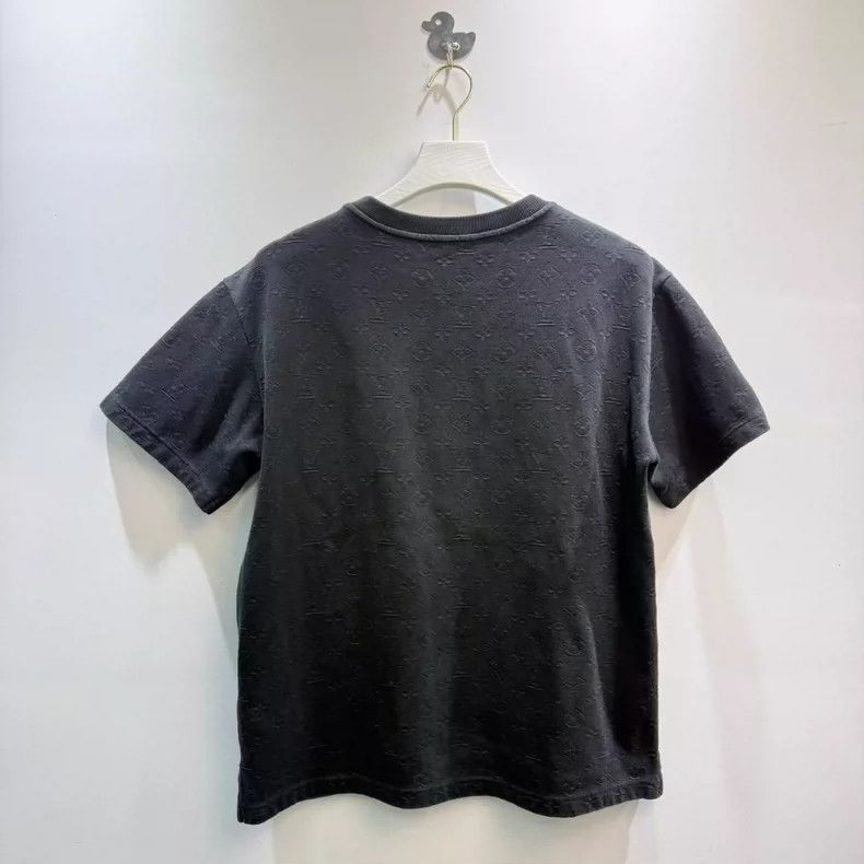 Louis Vuitton LV Louis Vuitton Black Embossed Logo Short Sleeve Shirt-yf Size US M / EU 48-50 / 2 - 4 Thumbnail