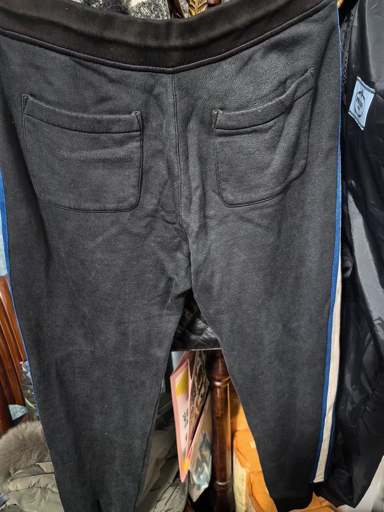 Louis Vuitton LV Louis Vuitton Logo Sweatpants Size L-yf Size US 40 / EU 56 - 2 Thumbnail