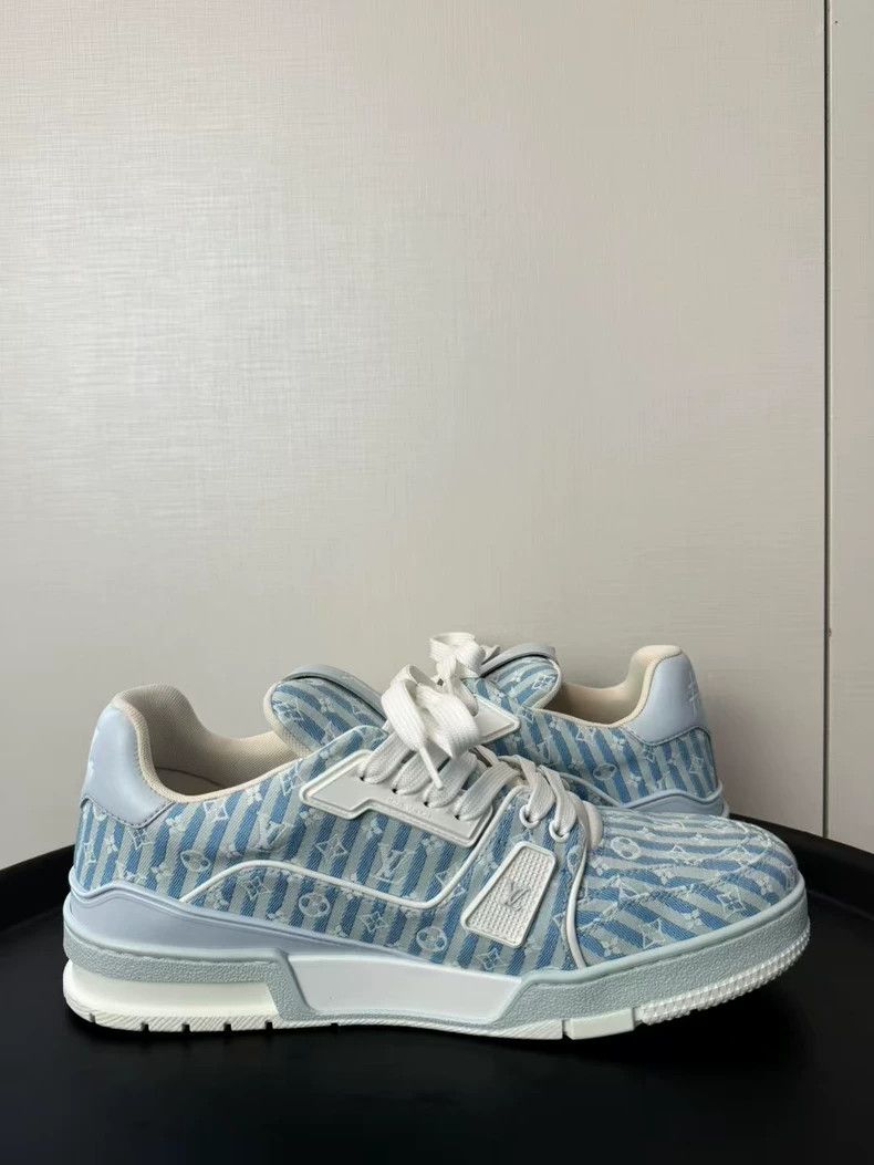 Louis Vuitton Louis Vuitton Blue and White Trainer Sneakers-yf Size US 8.5 / EU 41-42 - 2 Thumbnail