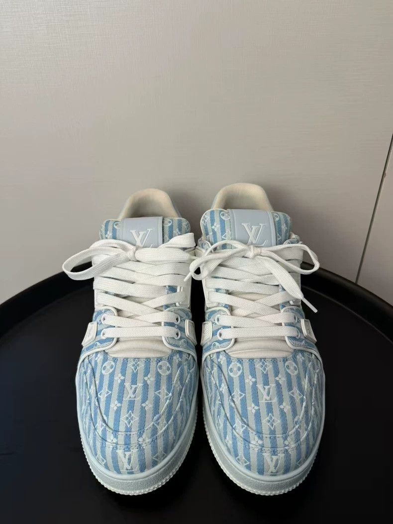 Louis Vuitton Louis Vuitton Blue and White Trainer Sneakers-yf Size US 8.5 / EU 41-42 - 3 Thumbnail