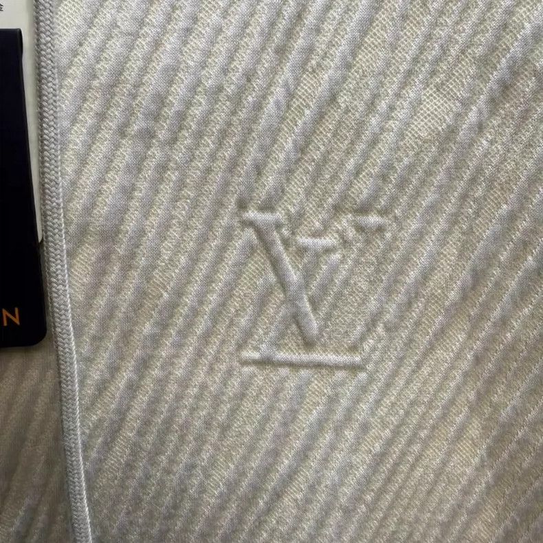 Louis Vuitton Louis Vuitton New Logo Hoodie in Cream Color-yf Size US XL / EU 56 / 4 - 3 Thumbnail
