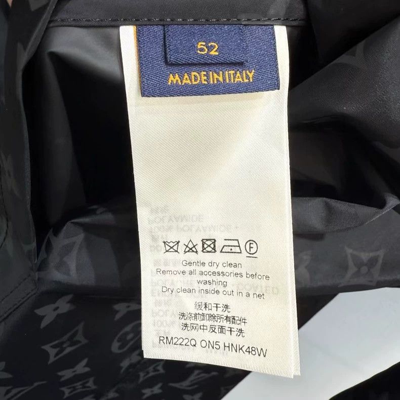 Louis Vuitton LV Louis Vuitton Black Logo Jacket Coat-yf Size US L / EU 52-54 / 3 - 7 Thumbnail