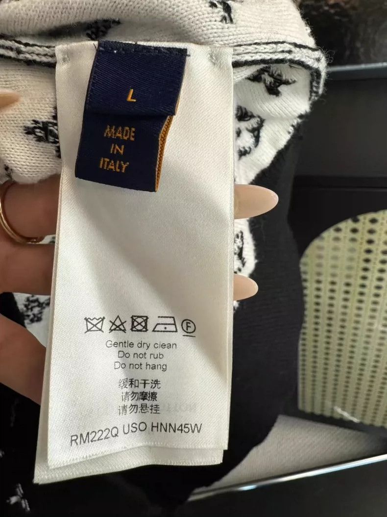 Louis Vuitton Louis Vuitton Black and White Gradient Hoodie-yf Size US L / EU 52-54 / 3 - 4 Thumbnail