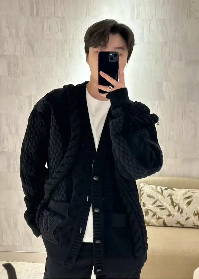 Louis Vuitton LV Louis Vuitton Knitted Cardigan in Black-yf Size US L / EU 52-54 / 3 - 5 Thumbnail