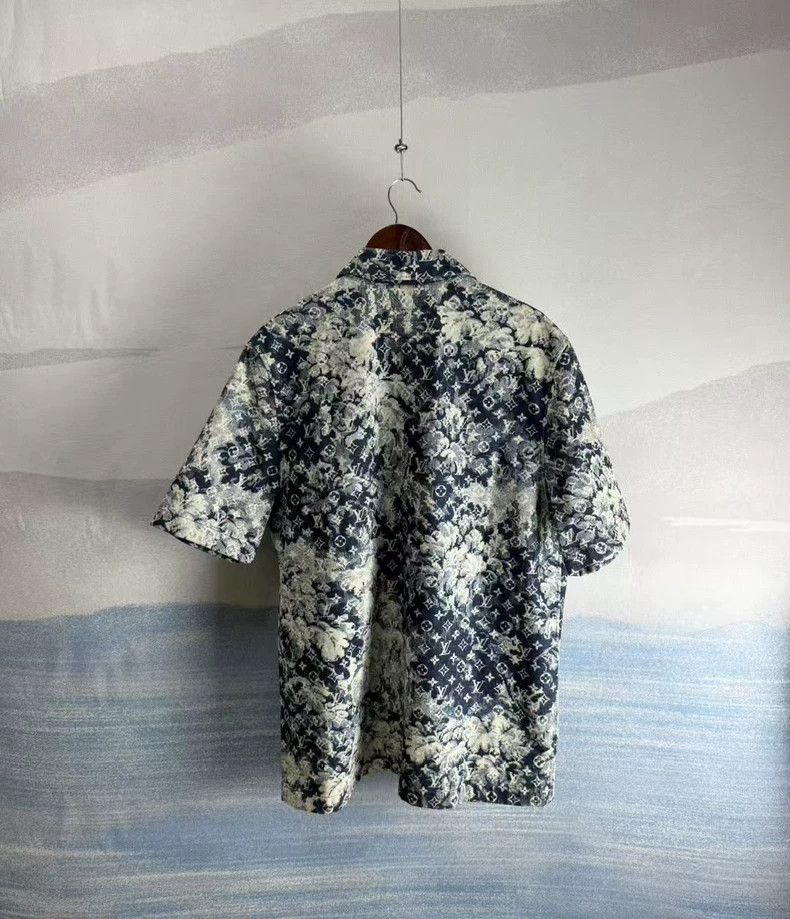 Louis Vuitton Louis Vuitton Floral Print Short Sleeve Shirt-yf Size US L / EU 52-54 / 3 - 3 Thumbnail