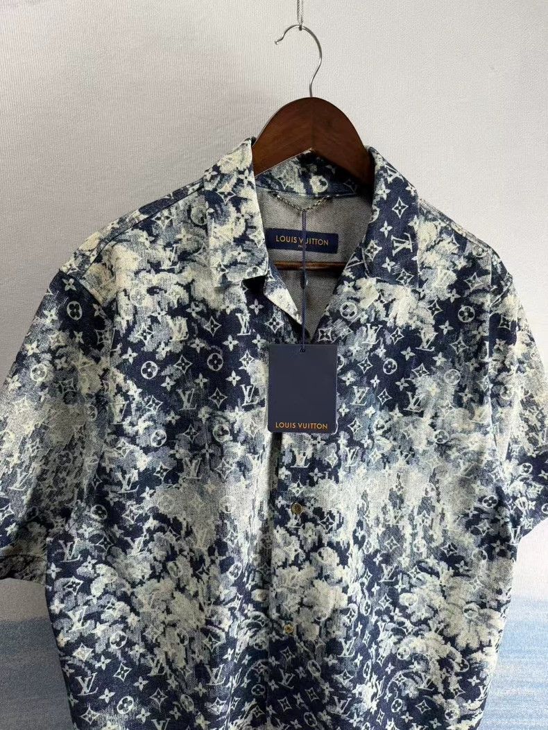 Louis Vuitton Louis Vuitton Floral Print Short Sleeve Shirt-yf Size US L / EU 52-54 / 3 - 2 Thumbnail