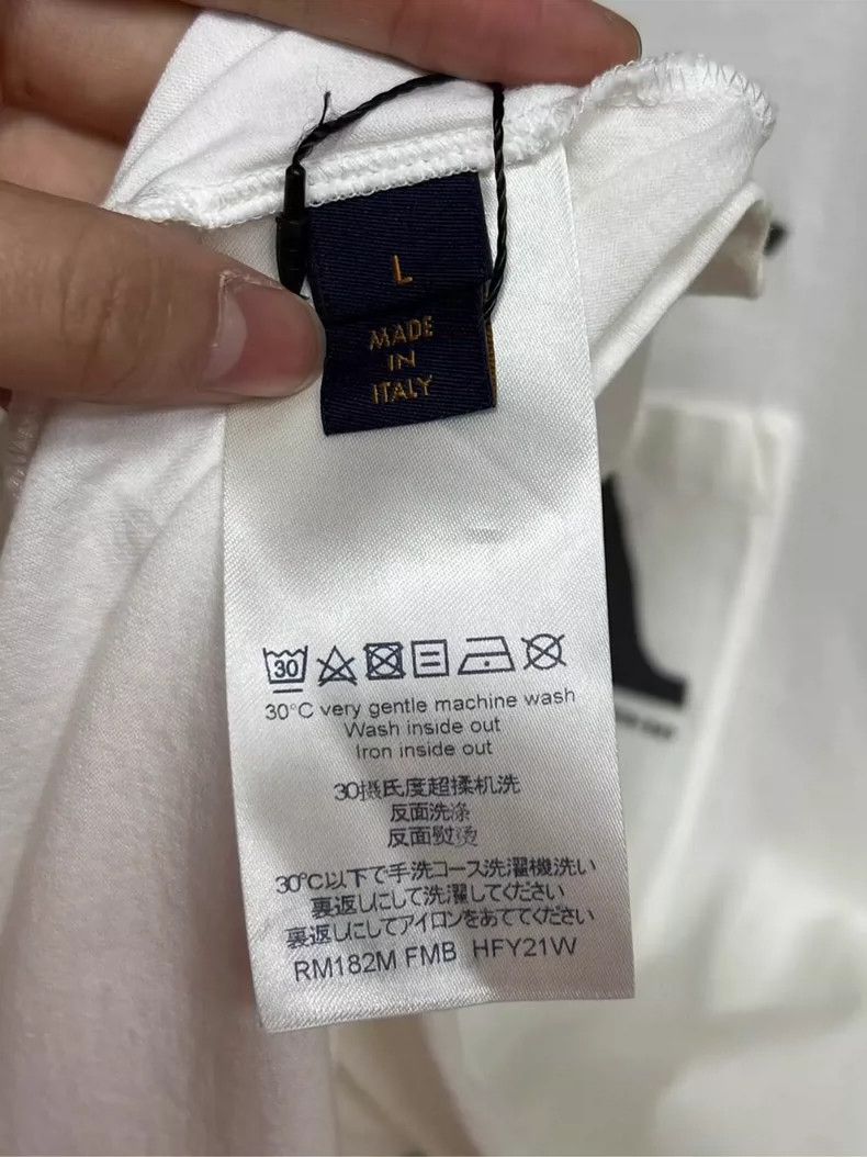 Louis Vuitton Lv tee-yf Size US L / EU 52-54 / 3 - 3 Thumbnail