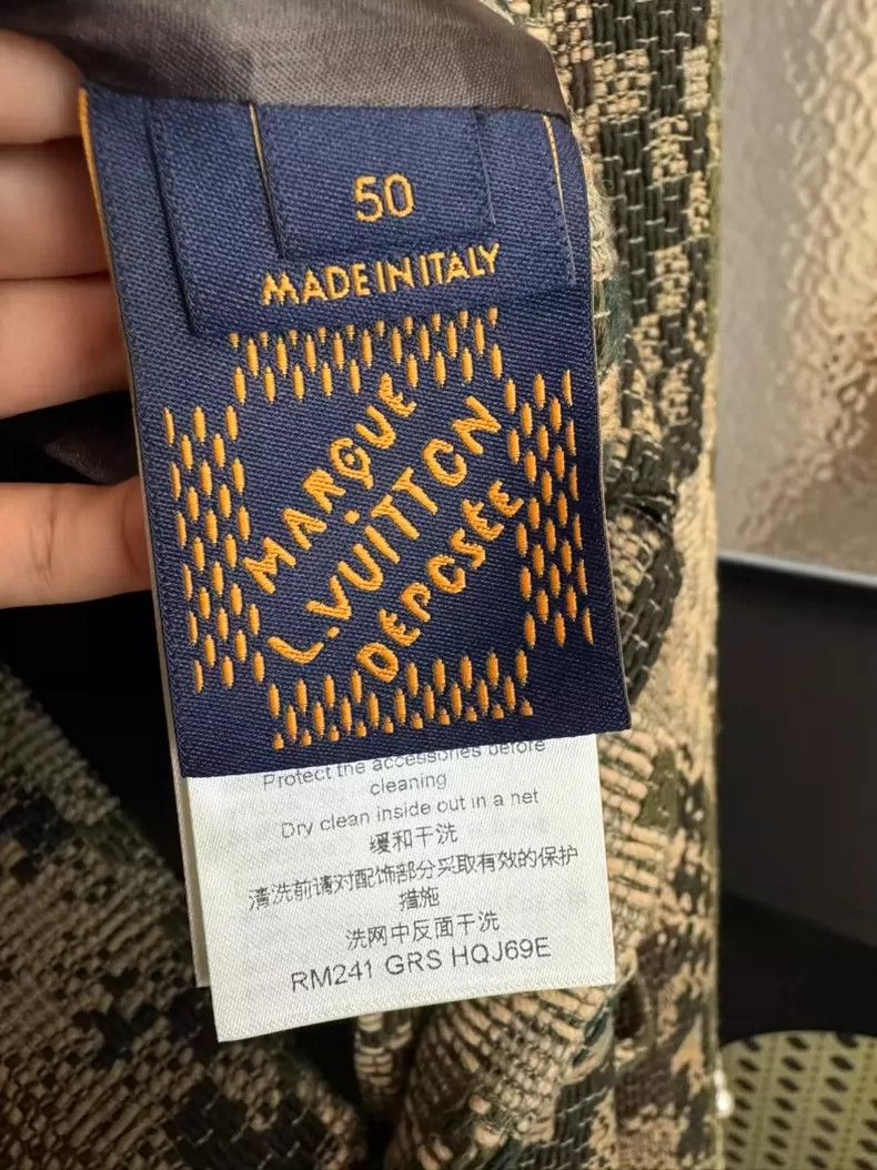 Louis Vuitton Louis Vuitton Camouflage Pearl Button Jacket-yf Size US L / EU 52-54 / 3 - 5 Thumbnail