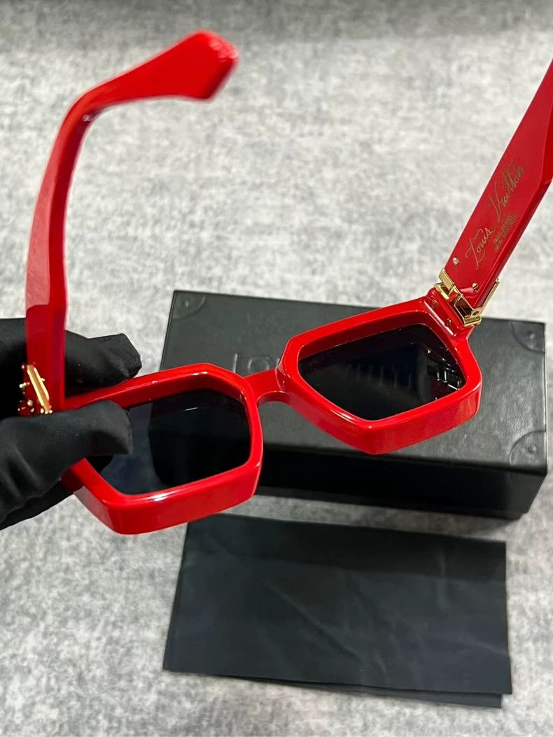 Louis Vuitton Louis Vuitton Red Sunglasses Brand New-yf Size ONE SIZE - 9 Thumbnail