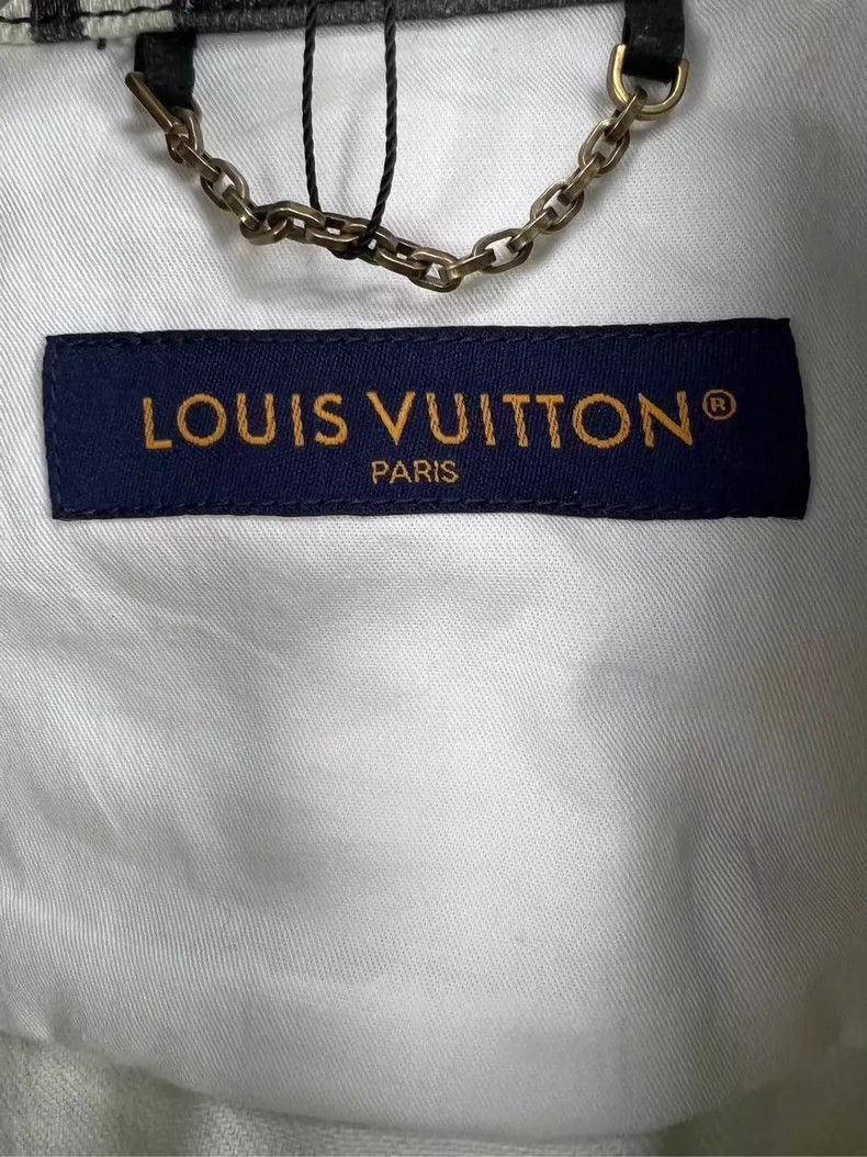 Louis Vuitton Louis Vuitton Short Sleeve Denim Shirt-yf Size US S / EU 44-46 / 1 - 4 Thumbnail