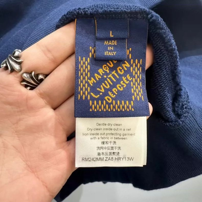 Louis Vuitton Louis Vuitton Navy Blue Long Sleeve Hoodie-yf Size US L / EU 52-54 / 3 - 3 Thumbnail