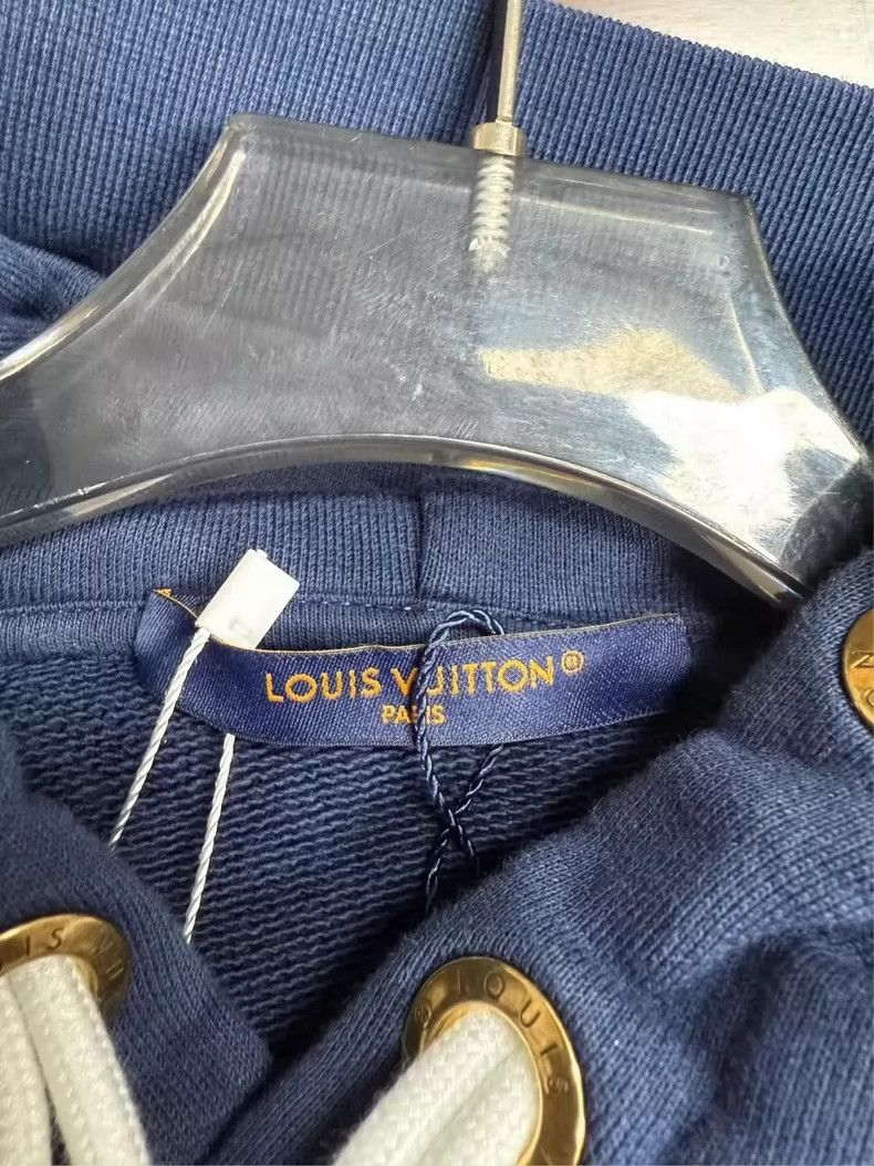 Louis Vuitton Louis Vuitton Navy Blue Long Sleeve Hoodie-yf Size US L / EU 52-54 / 3 - 2 Thumbnail