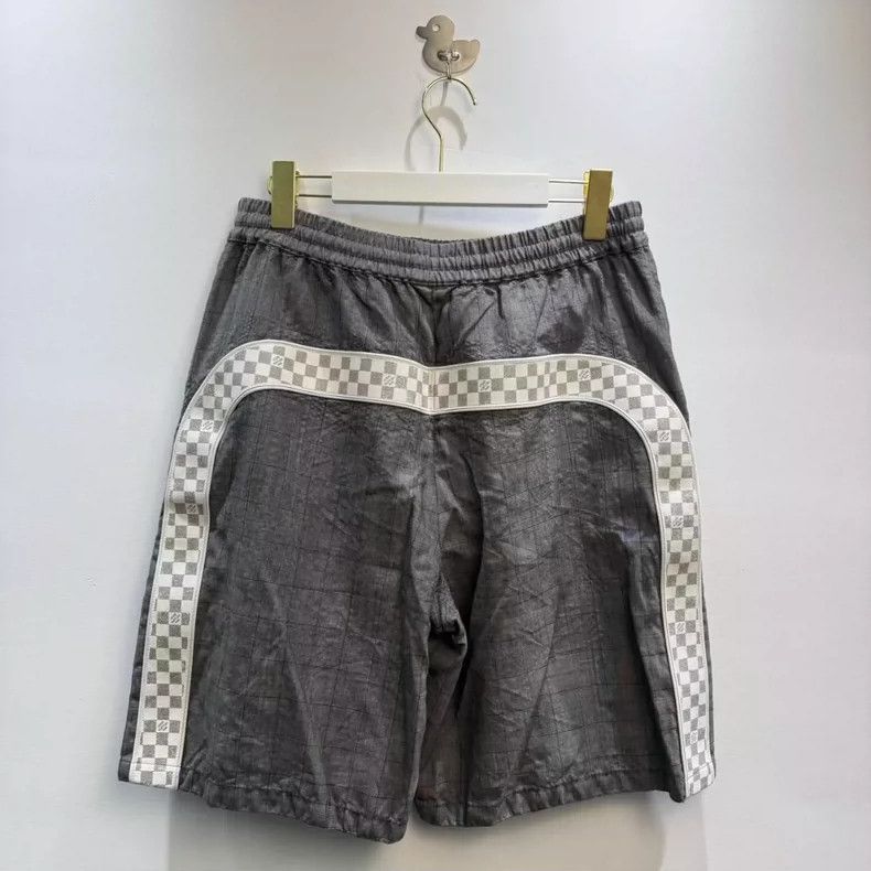 Louis Vuitton LV Louis Vuitton Gray Checkered Logo Shorts-yf Size US 34 / EU 50 - 2 Thumbnail