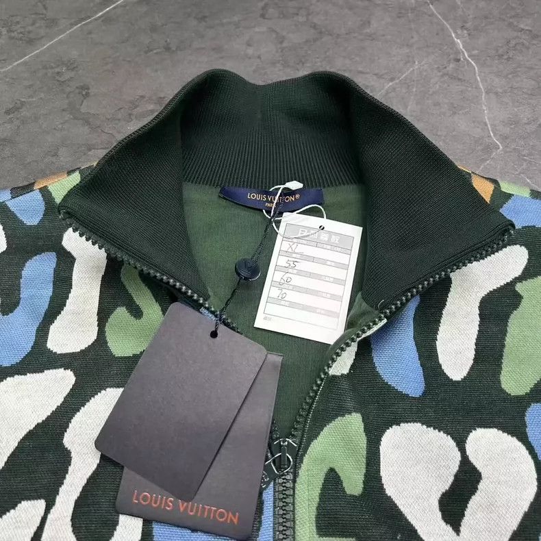 Louis Vuitton Louis Vuitton Logo Knit Jacket Size XL-yf Size US XL / EU 56 / 4 - 5 Thumbnail