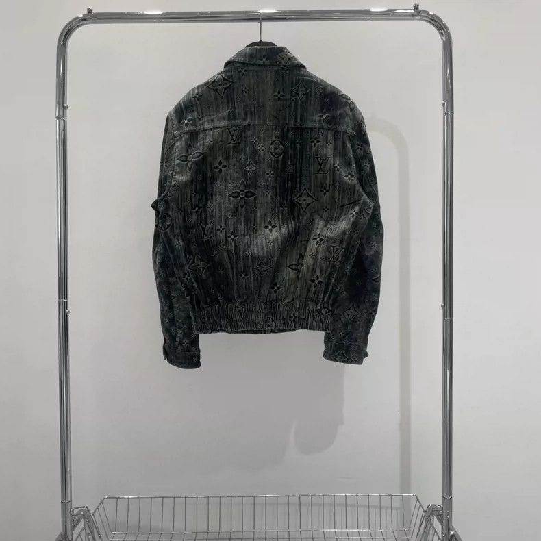 Louis Vuitton Louis Vuitton Denim Jacket New Arrival-yf Size US L / EU 52-54 / 3 - 2 Thumbnail