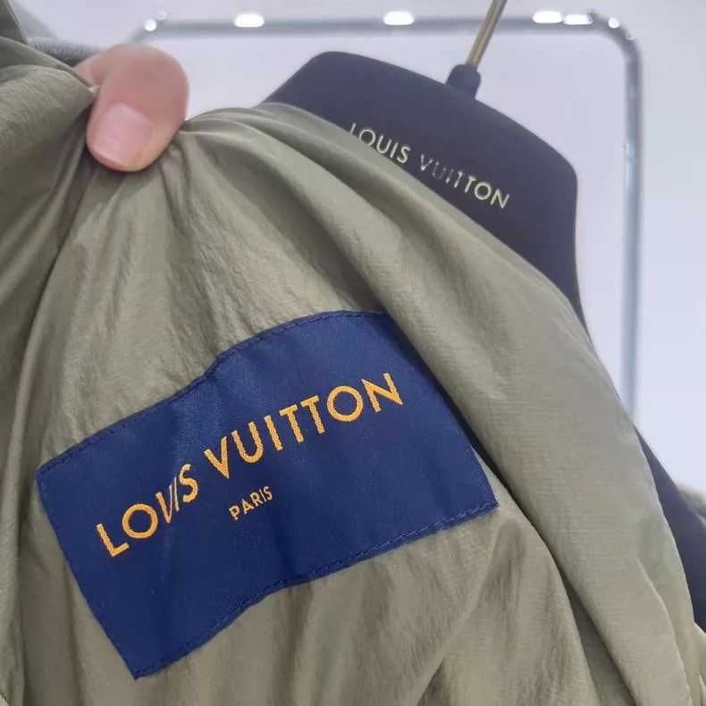 Louis Vuitton Louis Vuitton Khaki Water-Resistant Jacket-yf Size US L / EU 52-54 / 3 - 4 Thumbnail