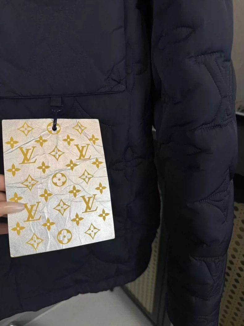 Louis Vuitton Louis Vuitton Black Puffer Jacket with Tags-yf Size US L / EU 52-54 / 3 - 4 Thumbnail