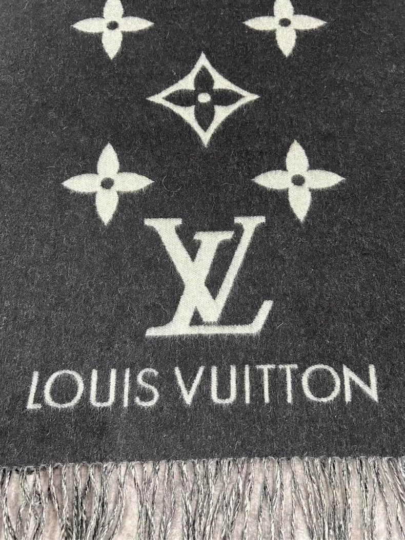 Louis Vuitton Louis Vuitton Black and Silver Scarf-yf Size ONE SIZE - 2 Thumbnail