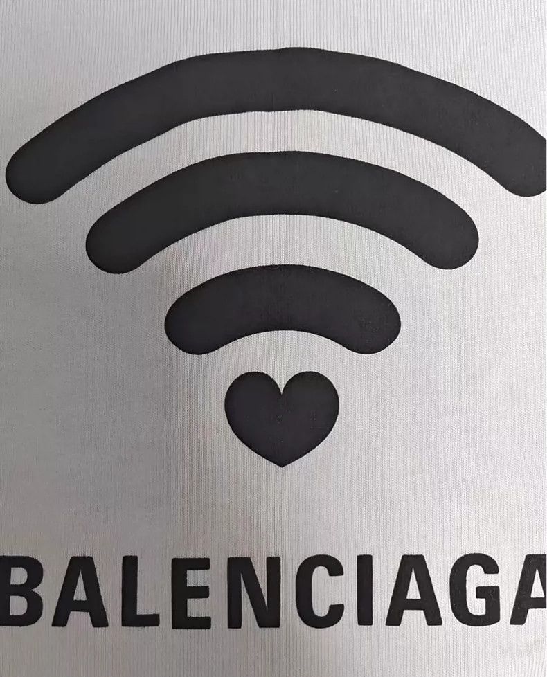 Balenciaga Balenciaga Vintage WiFi Graphic Tee-yf Size US M / EU 48-50 / 2 - 3 Thumbnail