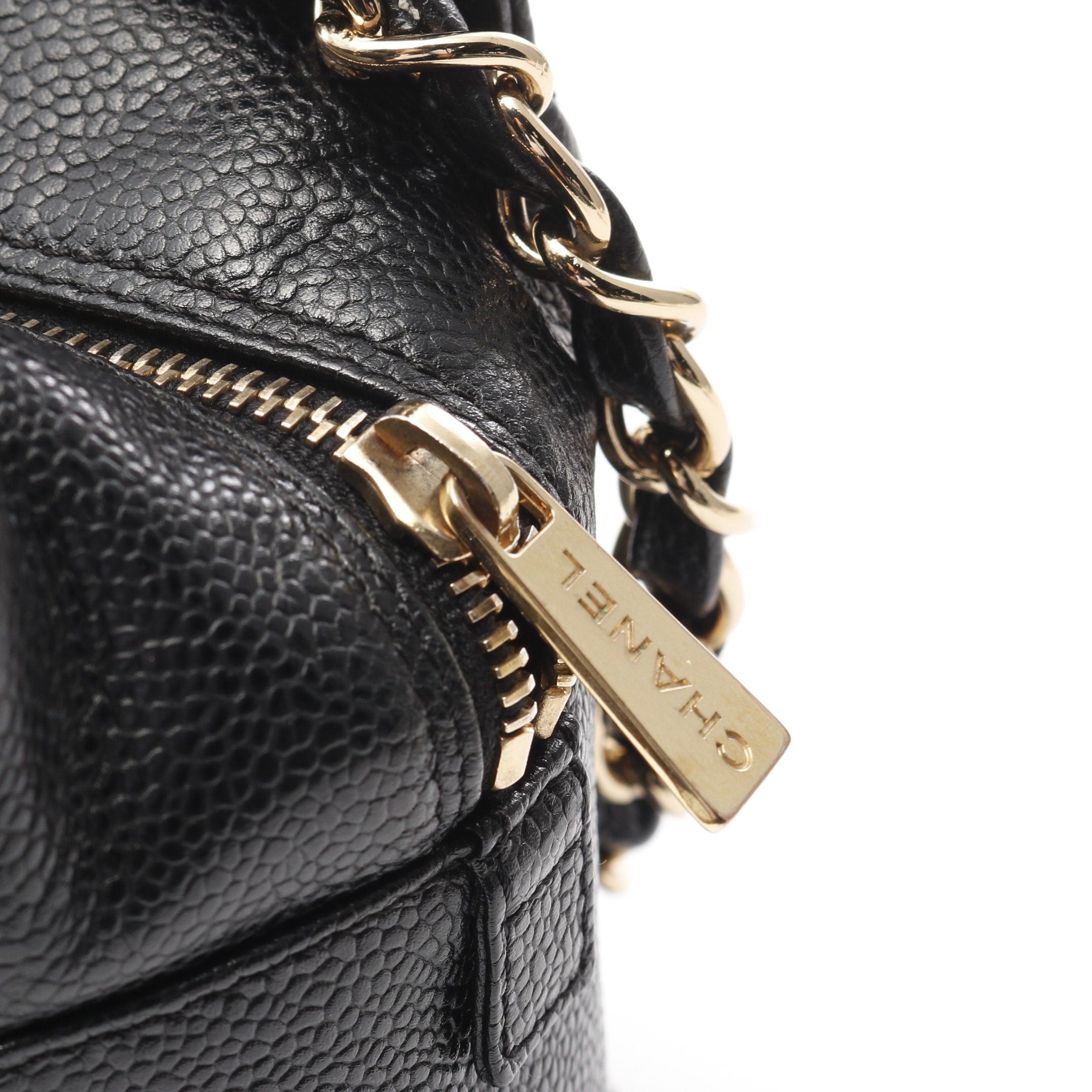 Chanel Chanel Matelasse Chain Shoulder Bag Caviar Skin Black Gold Hardware Size ONE SIZE - 9 Thumbnail