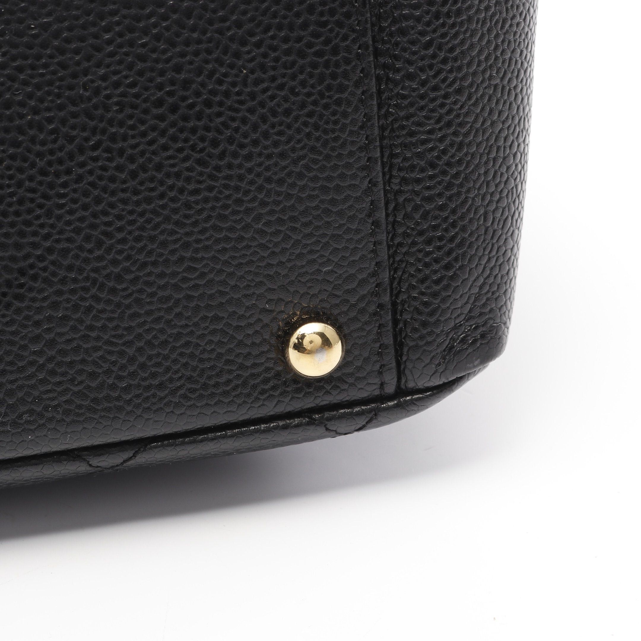 Chanel Chanel Matelasse Chain Shoulder Bag Caviar Skin Black Gold Hardware Size ONE SIZE - 10 Thumbnail