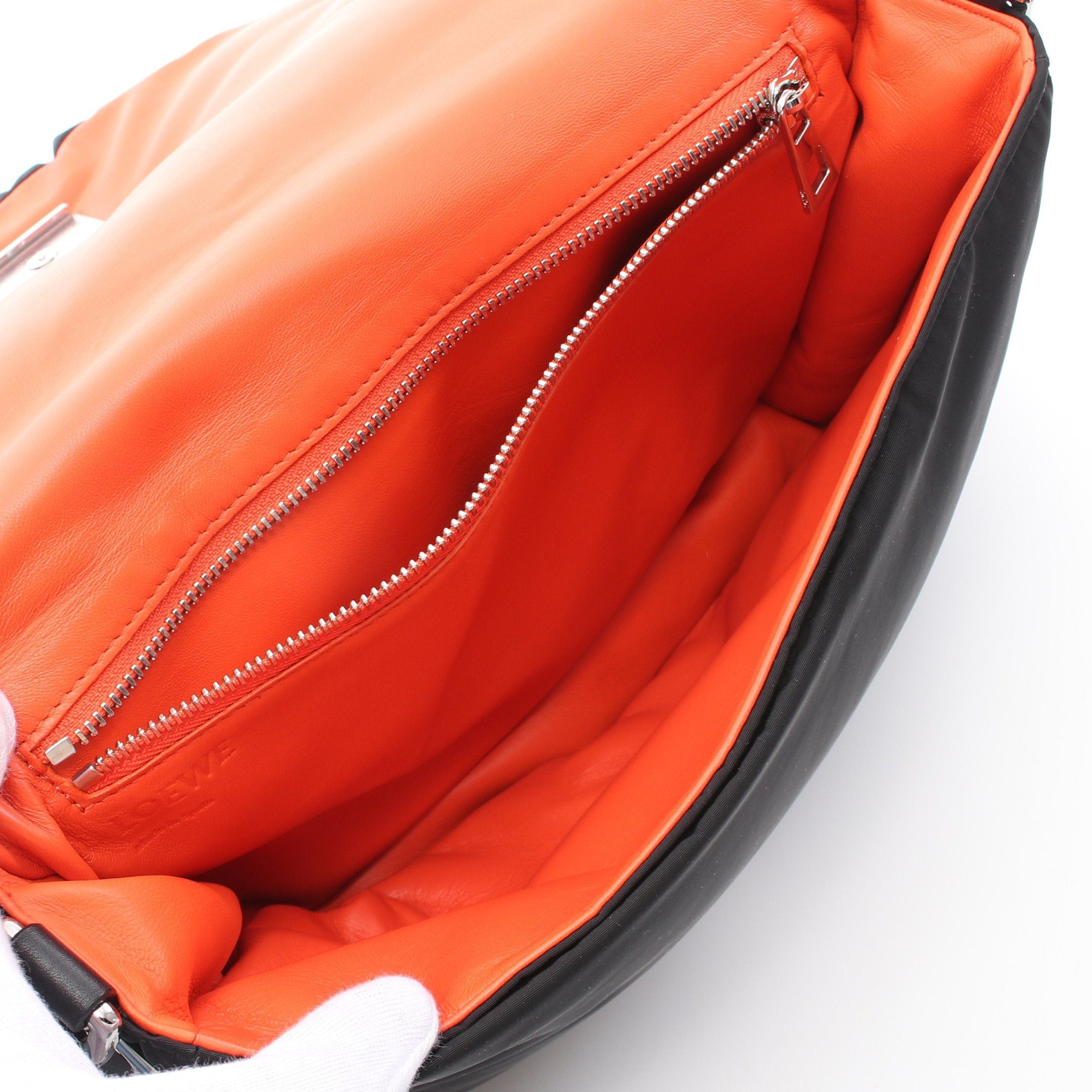 Loewe Loewe Goya Puffer Shoulder Bag Nylon Leather Black Size ONE SIZE - 3 Thumbnail